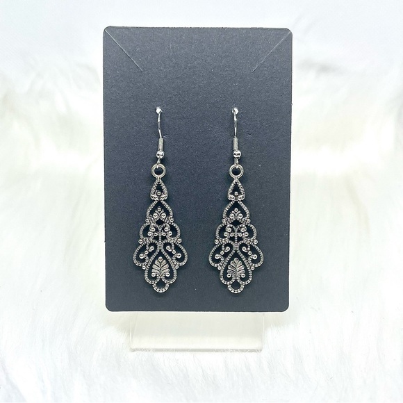 Millie Floral Earrings in Silver - Picture 1 of 3